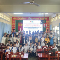 SÔI NỔI HOẠT ĐỘNG TƯ VẤN HƯỚNG NGHIỆP CHO HỌC SINH KHỐI 12 TẠI XÃ ĐỊNH HÒA NĂM 2026