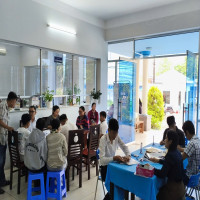 THÍ SINH “CHẠY NƯỚC RÚT”, NẮM BẮT CƠ HỘI NHẬP HỌC TẠI KGC