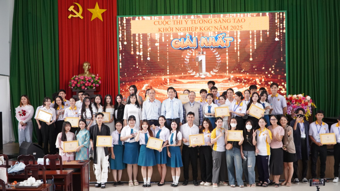 BẢN LĨNH SINH VIÊN KGC: BÙNG NỔ TẠI CHUNG KẾT CUỘC THI Ý TƯỞNG SÁNG TẠO KHỞI NGHIỆP KGC NĂM 2025