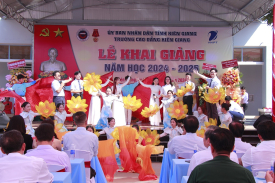 RỘN RÀNG KHAI GIẢNG NĂM HỌC MỚI